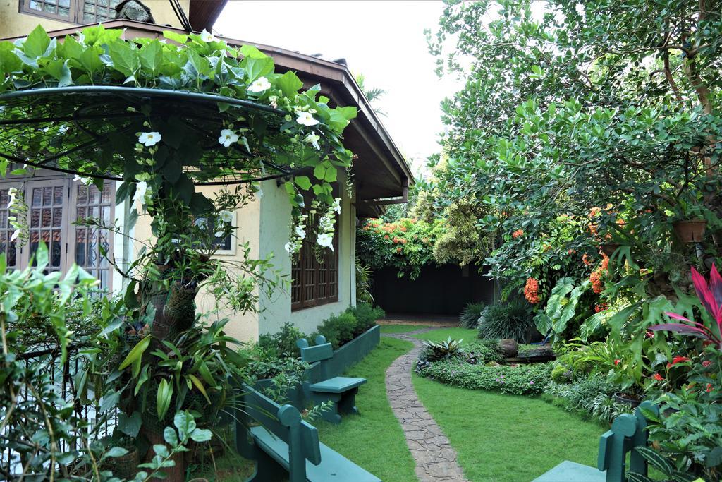 Glory Homestay Kandy Exterior foto