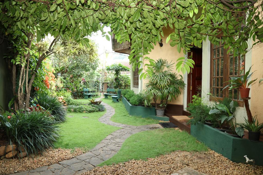 Glory Homestay Kandy Exterior foto